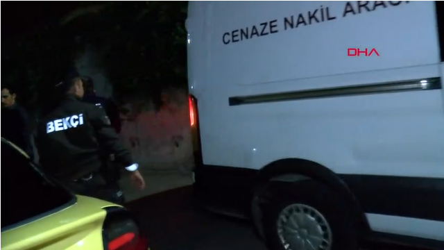 Eski Eşini Bıçakladı Erkek Arkadaşını Öldürdü