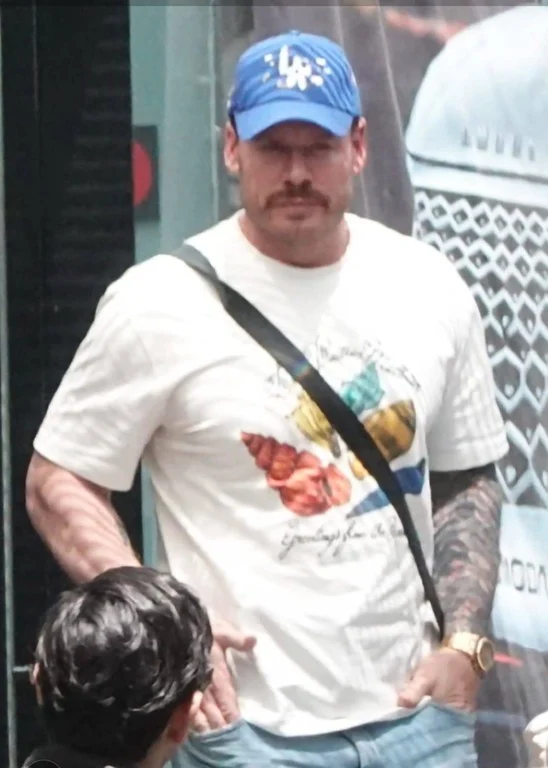 Ryan Wedding FBI en çok aranan listesi posteri — başına 15 milyon dolar ödül konuldu